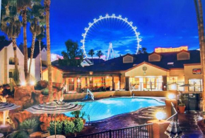 Weekend in Vegas - One Bedroom Apartment Next to Sphere!